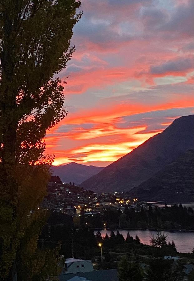 Queenstown Lake Panorama Exterior photo